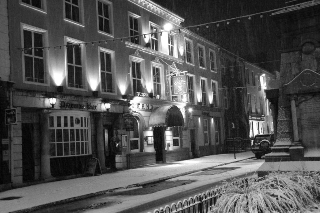 Grand Hotel Tralee Exterior photo